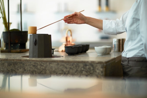 お茶をもっと美味しく!水の選び方と淹れ方のコツ