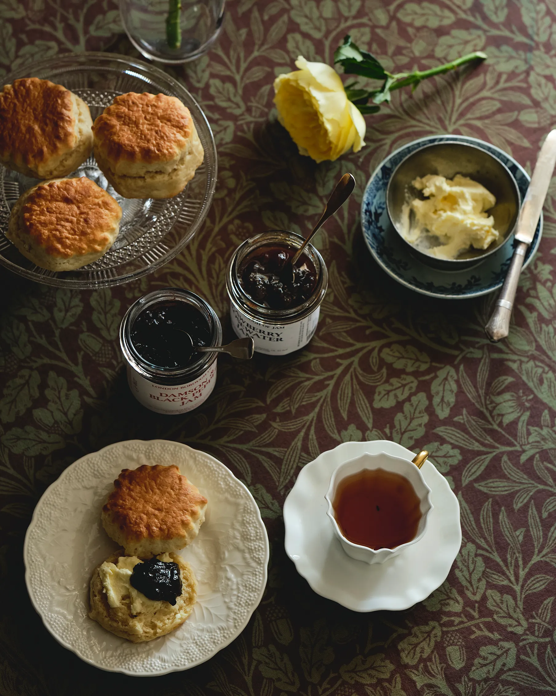 チャールズ・ダーウィンさんに贈りたい  <London Borough of Jam>のジャム×「ほうじ茶」